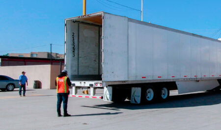 ¿Qué son los transportistas aduaneros y los servicios de carga?